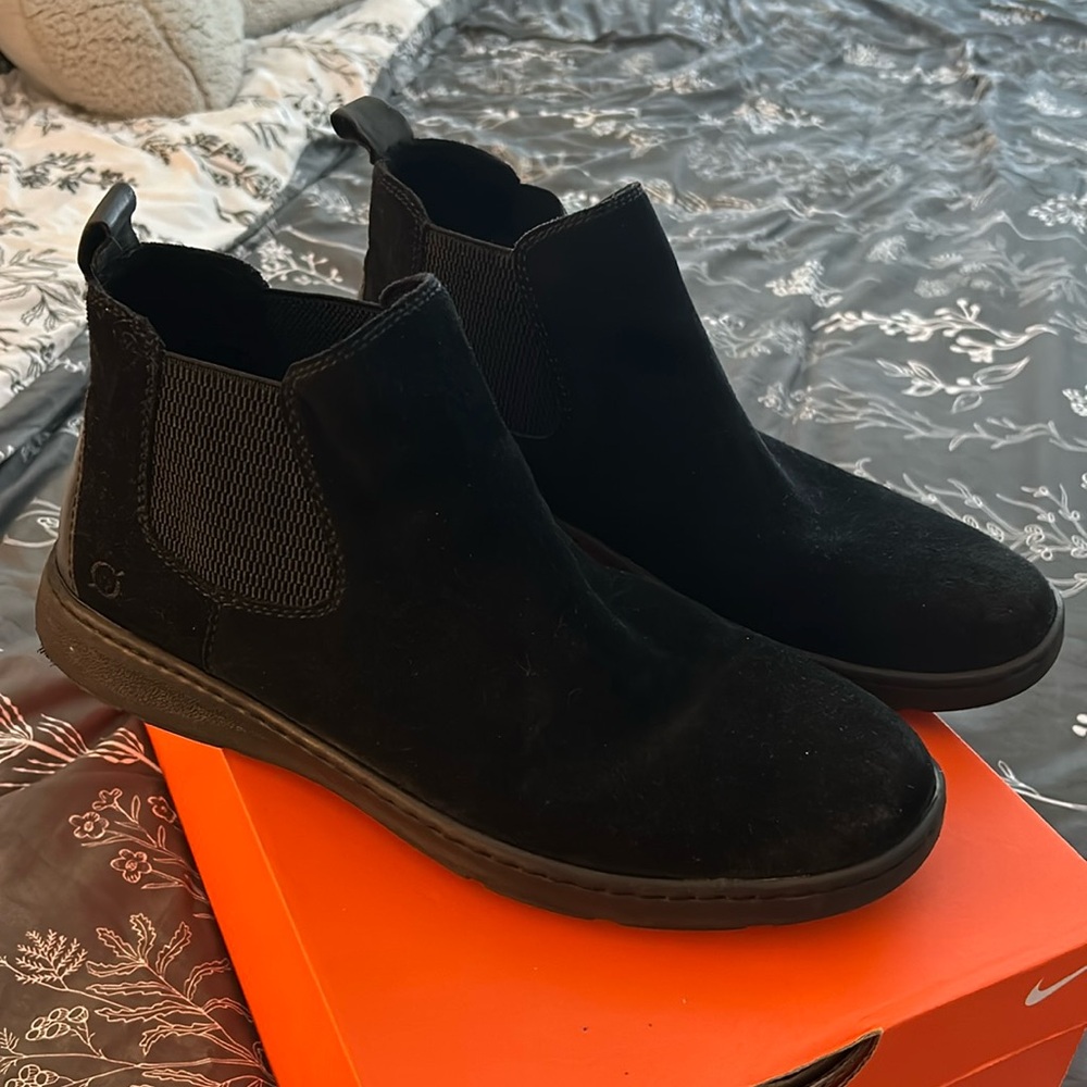 Born Dress Boots Size 11 (Chelsea boot)